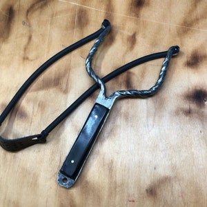 Hand forged Slight Shot / pocket rocket.  Lg.  with hardwood scale handle (made to order)