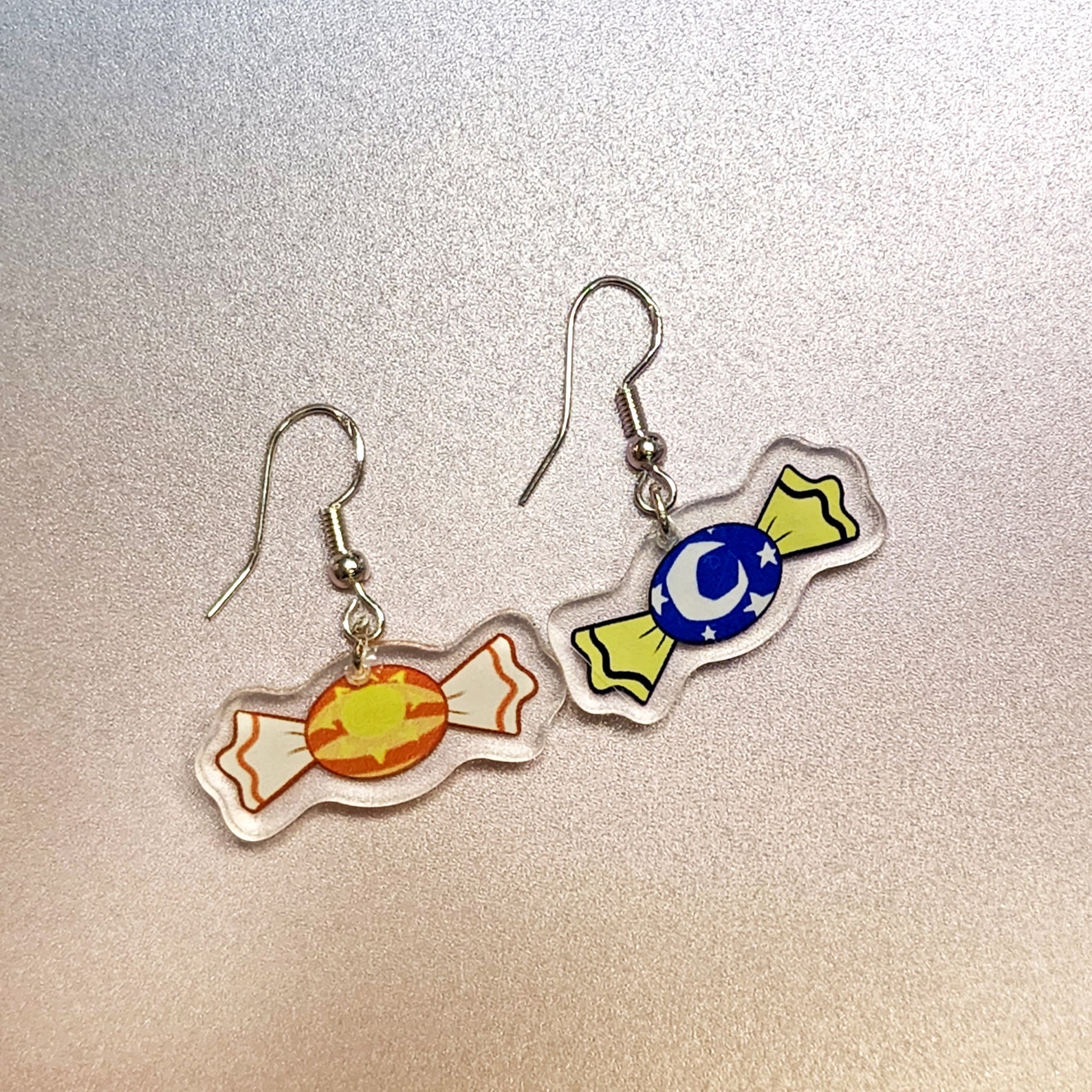 Sundrop & Moondrop Candy Earrings FNAF Security Breach, Sundrop