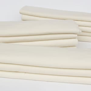 Lana natural afieltrada para tejer alfombras, apliques de lana y manualidades.