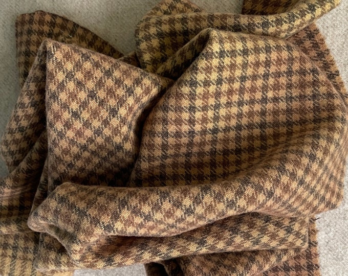 Antique Gold Check Value 4, Hand Dyed Fat Quarter, Felted Wool Fabric for Rug Hooking, Wool Appliqué, Crafts and Sewing