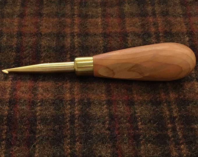 8 mm Hartman Hook, Ergo Handle, Primitive Shank