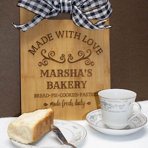 Personalized Bamboo Cutting Board, Kitchen Walll Art, Kitchen Decor, Mom Gift, Baker, Cooker