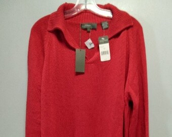 Very Pretty Vintage Quarter Collar Sweater By HENRY COTTONS Made In Italy From the 80's/90's. Tags on never wornn