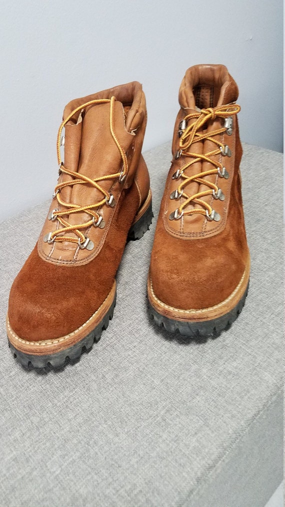 Vintage BOOTS 70'S    Never worn,   ABSOLUTLY loo… - image 1