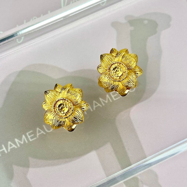 Chameau Et Chameau kenzo Paris Vintage 90s Daffodil Flower Gold Plated Earrings SIGNED