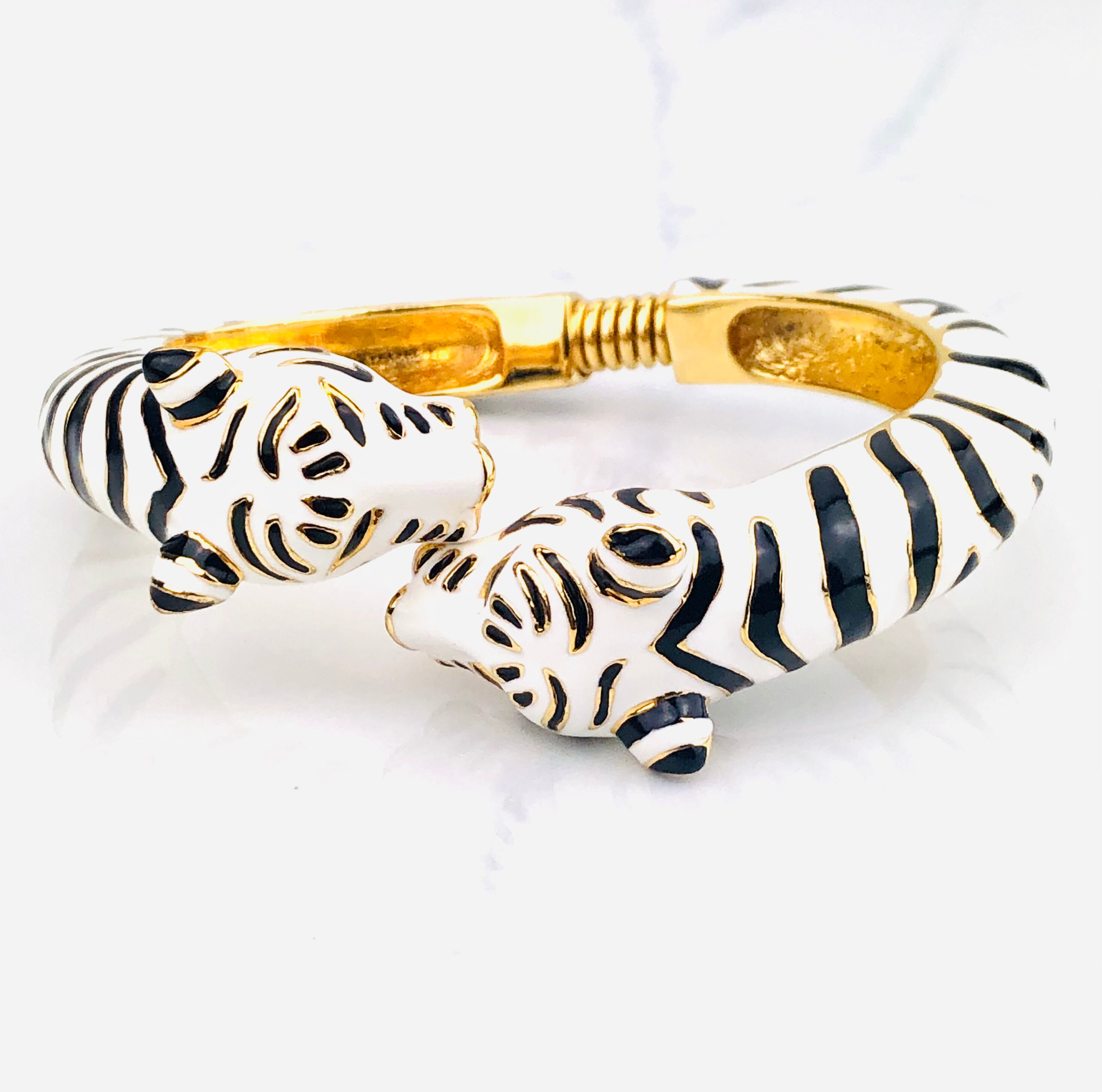 Chameau Et Chameau Kenneth Jay Lane KJL Vintage 90s White Black  