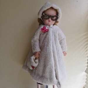 Vintage Madame Alexander 21&quot;Cissy doll in original candy stripe dress