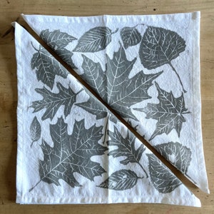 Napkin Seconds Nature Dark Gray Leaves