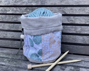 Project Bag - Winter Floliage & Undyed Linen