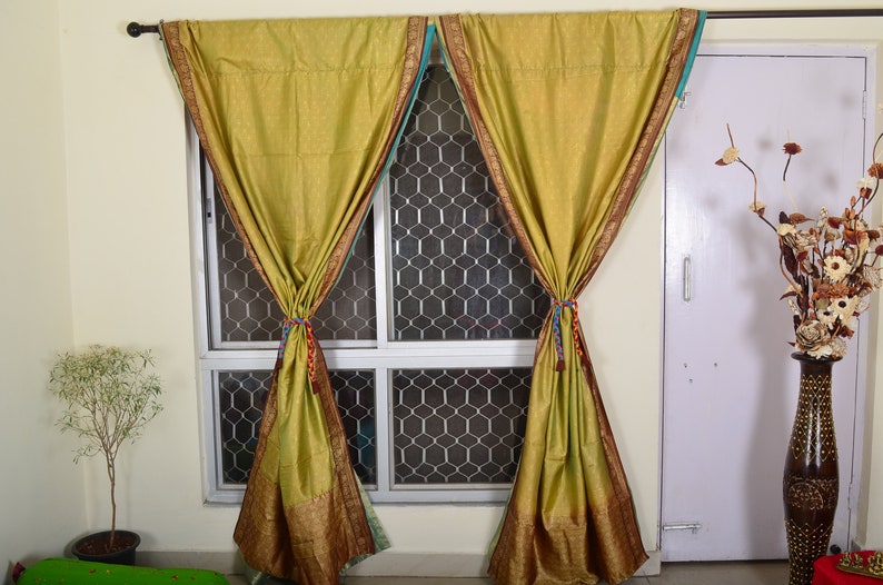 Indian curtain saree Silk curtain sare Boho curtain gypsy curtain hippy bohemian vintage curtain Ethnic wall hanging blue curtain 88 SK128