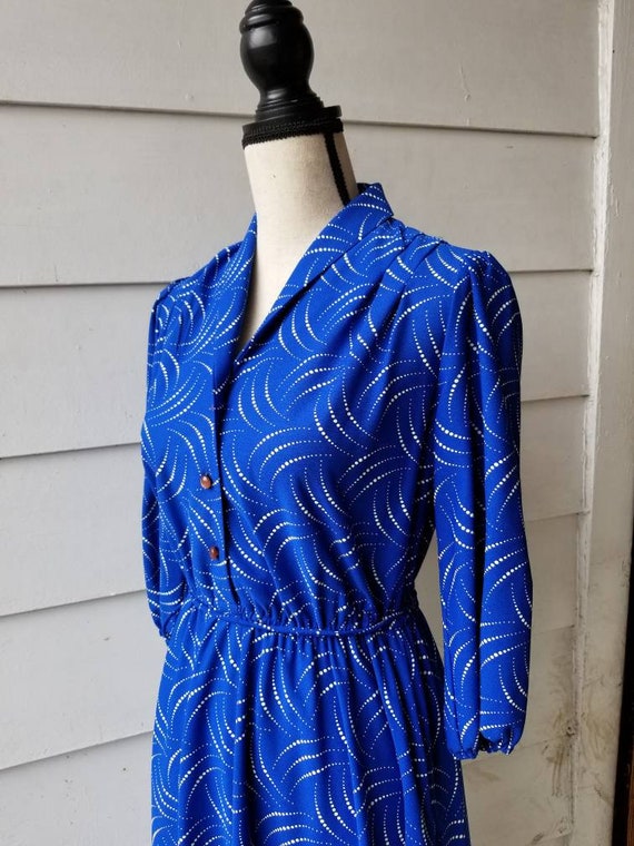 1960s Abstract Blue Dress - image 2