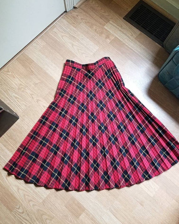 1970s Pleated Plaid Skirt || Small