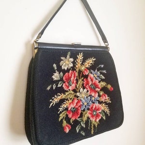 Huge Vintage 1950s Roses Floral Tapestry Handbag - New! – Coutura Vintage