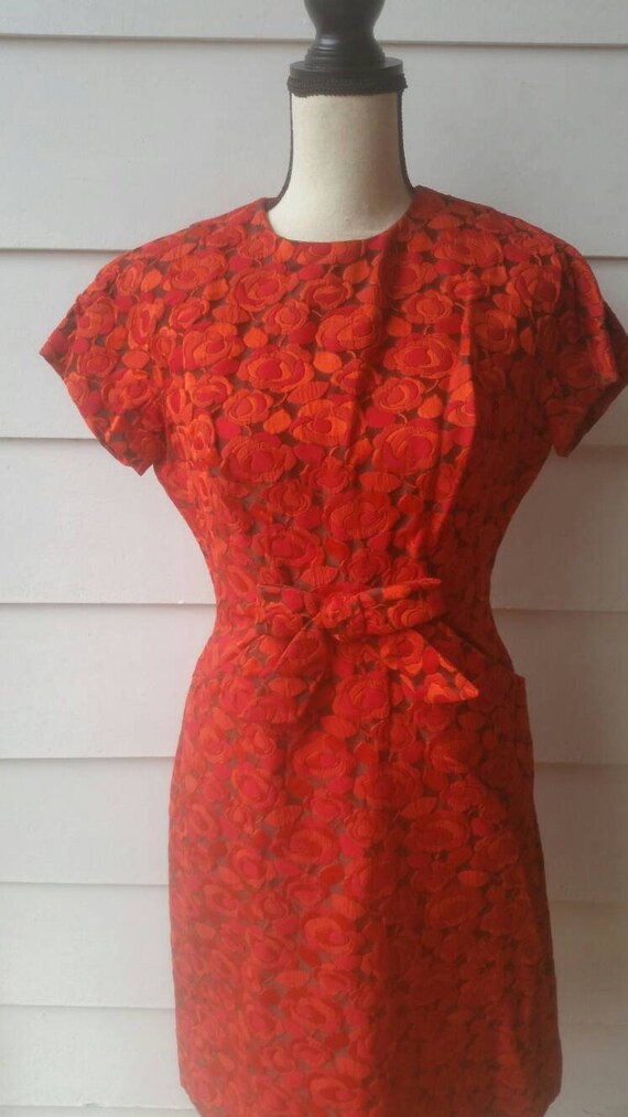 1960s Red Floral Tapestry Dress || Large || Mad M… - image 3