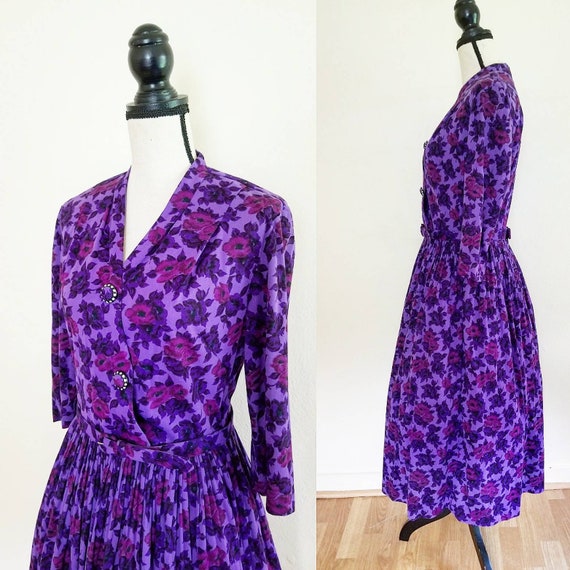 1950s/60s Purple Floral Print Fit and Flare || Med