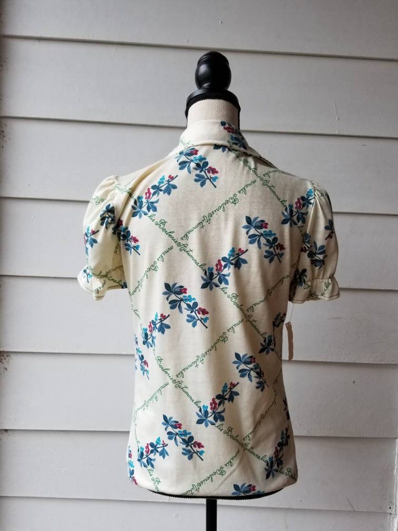 Mister Marty 1970s Deadstock Novelty Floral Top Lis Berleris Autumnalis