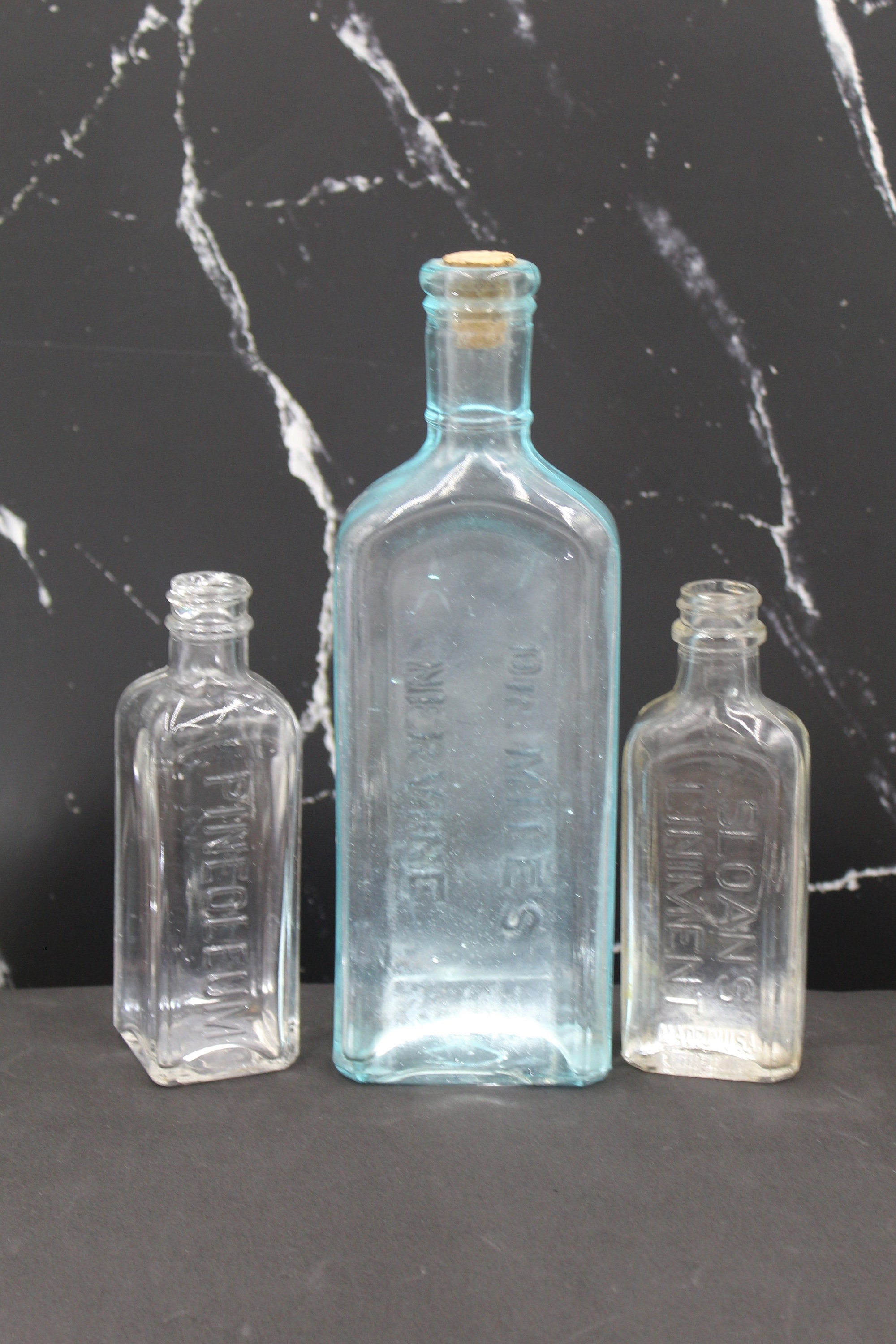 Vintage 1920s 1930s Emerald Green Glass Dropper Bottle Medicine