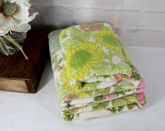 1970's SUNFLOWER BATH TOWELS and hand towel sold individually mid century bathroom vintage plush pink yellow retro home decor