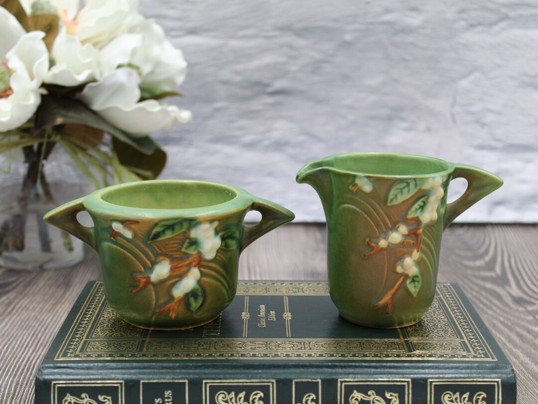 ROSEVILLE CREAM AND Sugar Bowl, Snowberry Pattern Made in 1946
