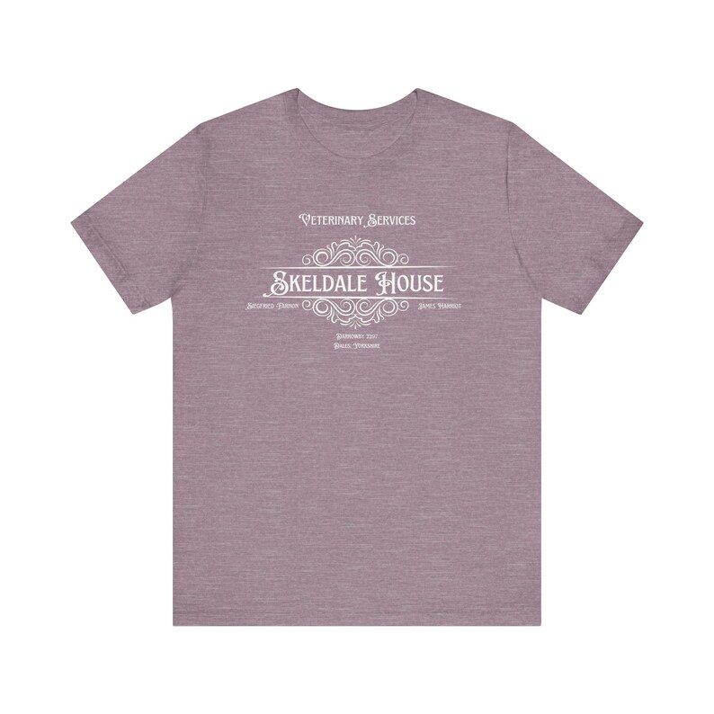 Skeldale House T-Shirt | Vintage-T-Shirt mit Motiven aus „Der Herr und die Kleinen der Welt“ Heather Purple