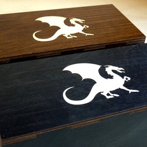Baraja de 100 cartas y caja de dados Magic Dragon