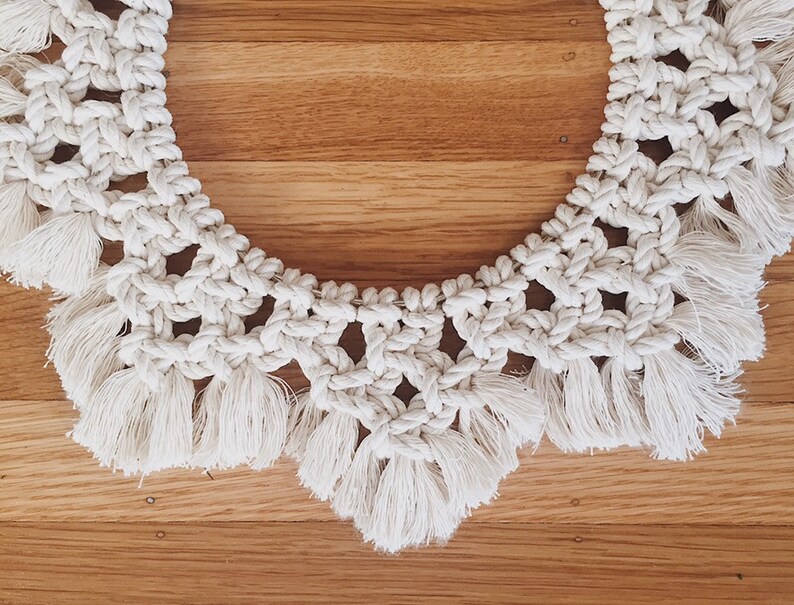 Macrame Wreath / Holiday Wreath / Macrame Home Decor / Macrame Wall Hanging image 1