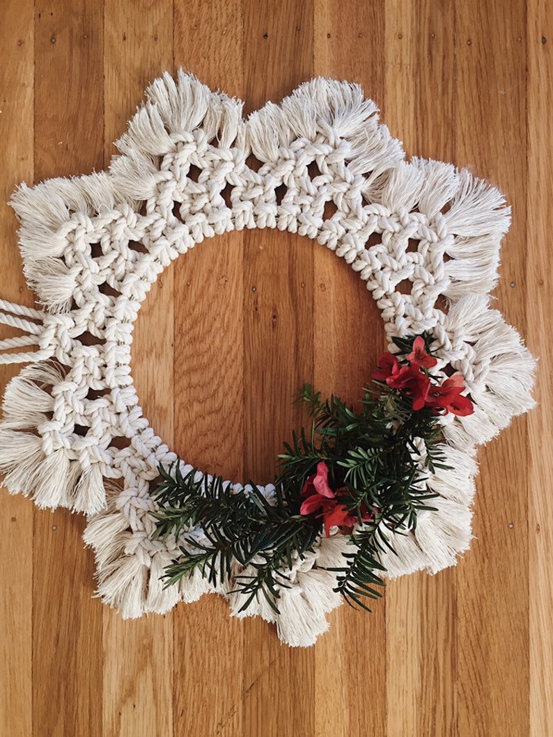 Macrame Wreath / Holiday Wreath / Macrame Home Decor / Macrame Wall Hanging image 5