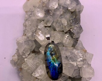Cabochon pendentif labradorite