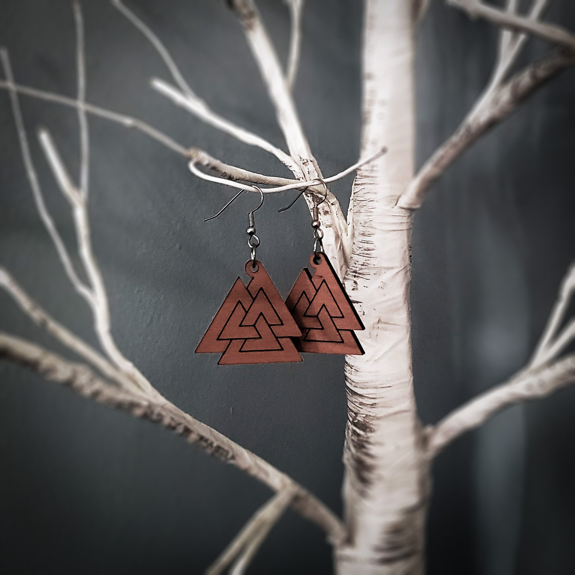 certain way to wear a valknut ring certain way to wear a valknut ring