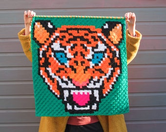 CROCHET PATTERN (C2C) TIGER Wall Hanging / Digital Download / Crochet Wall Hanging / Quirky Décor / Eclectic Décor / Crochet Patterns