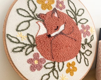 Punch Needle Kit For Beginners. Woodland Fox Sleeping in flowers Craft Kit. Make Your Own. Personalised gift.