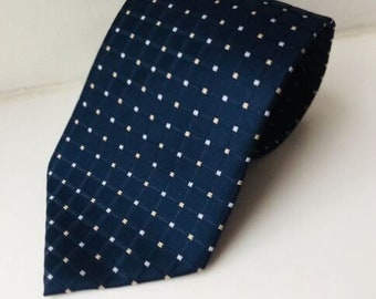 Modern Twist on Classic Style: Men&#39;s Spotted Navy Blue Necktie EBY