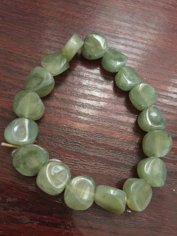 Green Stone Beaded Bracelet with Asian-Inspired C… - image 2