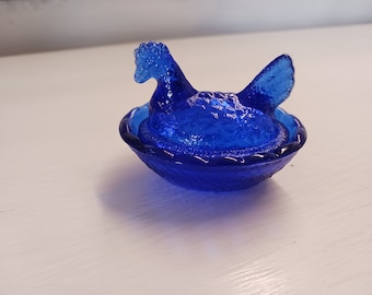 Hen on Nest Salt Cellar Cobalt Blue Mini Hen