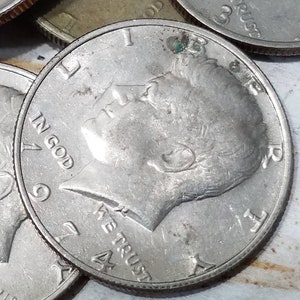 Kennedy Half Dollar 50 Cent Piece Lot of 1 Randomly Pulled Ranging From 1971 and Up