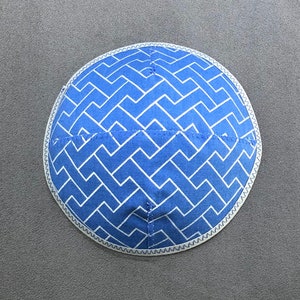 Kippah, Kippot, Kippa, Yarmulke, Yamaka, Head Covering, Blue and Silver Zig Zag