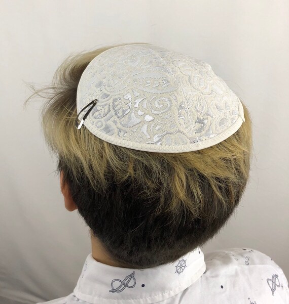 Chapel Synagogue Shul Temple Jewish Bridal Lace Doilies Kippot W/Comb (Bar Mitzvah Weddings) - Full Circle Head Head Covering - Black, White, Or Ivory