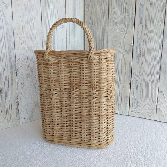 wicker brown wood wall hanging pocket basket flat back door decor country ZP