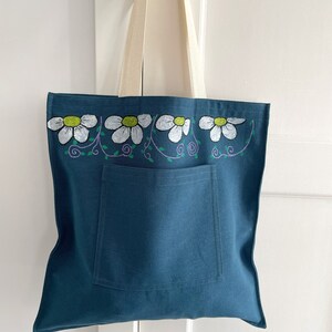 Cabas, cabas, édition limitée, sac d'été, portable, avec fleurs, tissu, bleu, plage, fait main