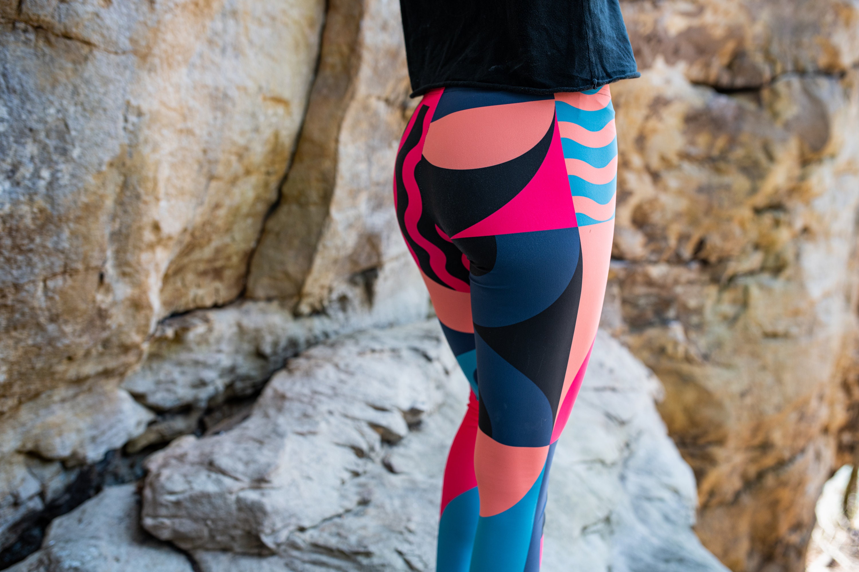 kalmeren Zakenman diep Magenta Tides Athleisure Unisex Leggings for Climbing - Etsy