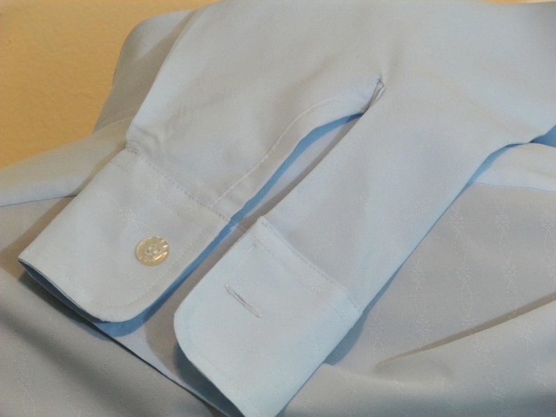 Vintage Kmart Permanent Press Blue Dress Shirt 15 12 33 Polyester Subtle Pattern Medium