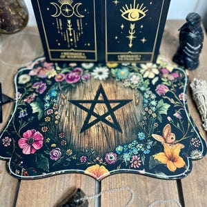 Vintage floral | pentagram | Wicca Alter - Oracle | tarot | message card holder | reading