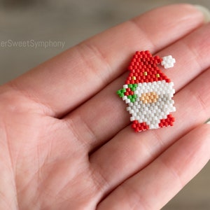 Santa Gnome Christmas Brick Stitch pattern image 4