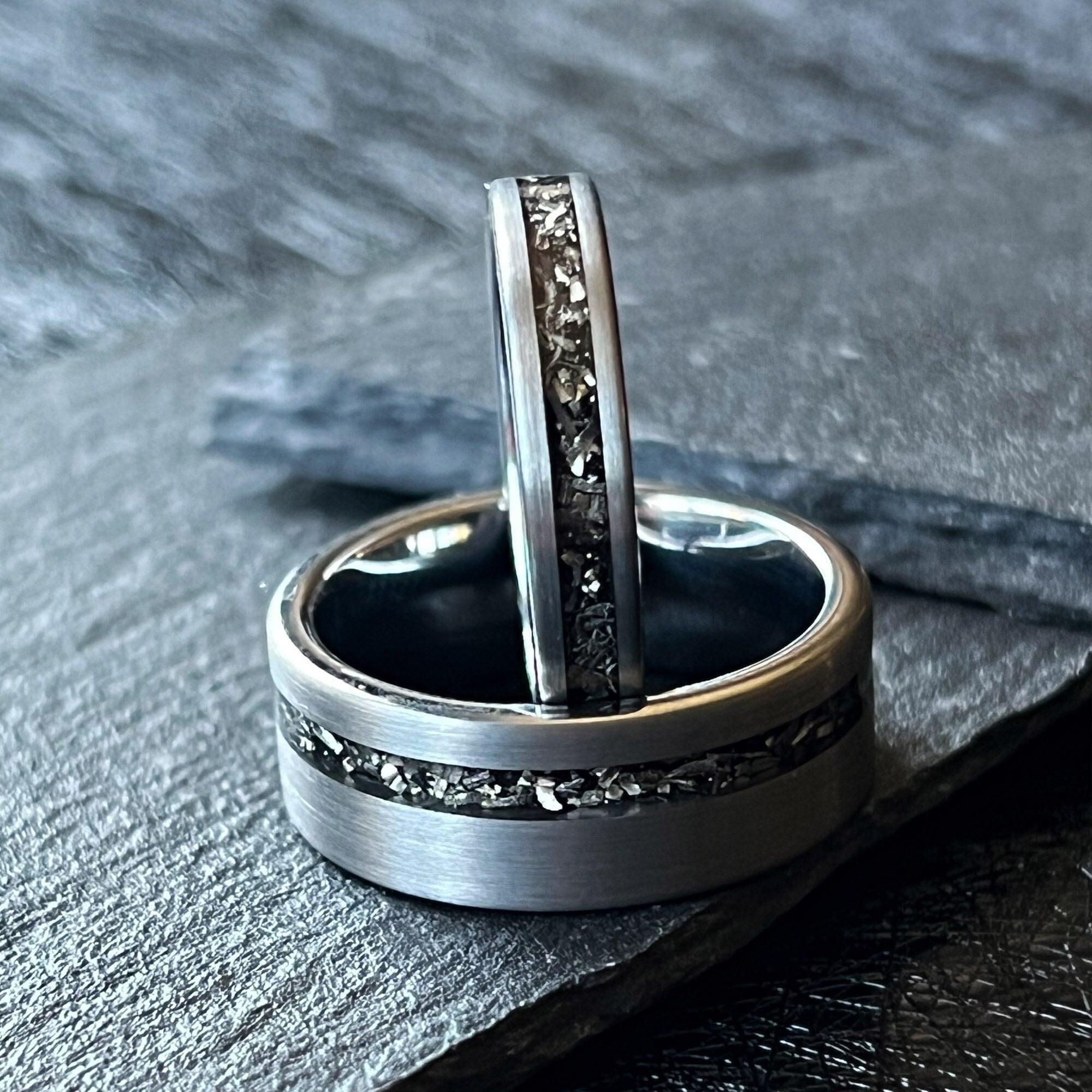 Thorum - Etsy 日本