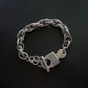 Chunky Chain Padlock Bracelet, Bold Chain Jewelry, Silver Padlock Bracelet, Chunky Rocker Bracelet, Oversized Chain Jewelry, Womens Gift