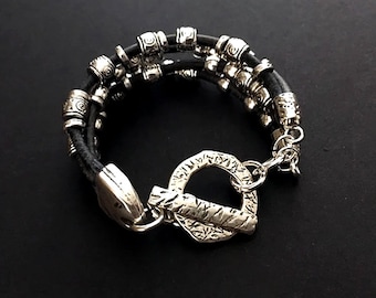 Beaded Bracelets, Toggle Bracelet, Boho Jewelry, Boho Bracelet, Leather Jewelry, Leather Bracelets, Silver Jewelry, Under 50, Gifts for Her