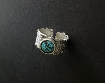 Turquoise Ring, Hammered Silver Ring, Spiderweb Turquoise Ring, Natural Gemstone Jewelry, Southwest Jewelry, Adjustable Rings, Gifts for Her