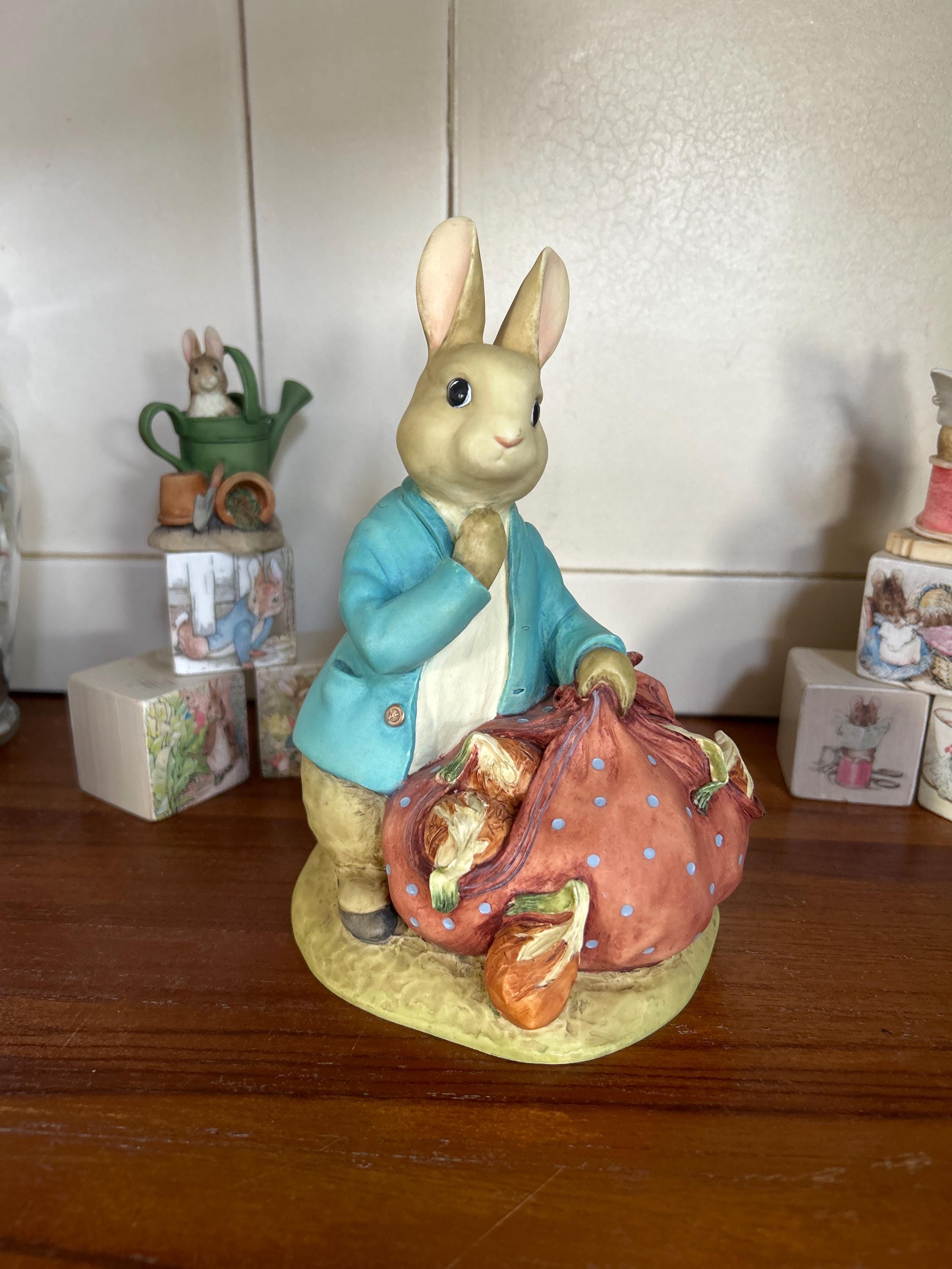 Tirelire Beatrix Potter Peter Rabbit En Céramique - Cadeau Baptême Ou Collection Originale