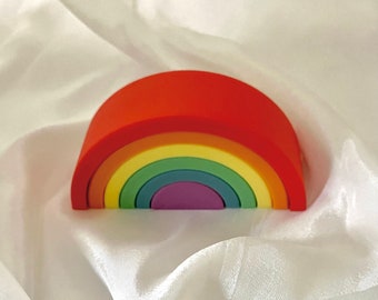 Rainbow stacker (Food grade silicone)