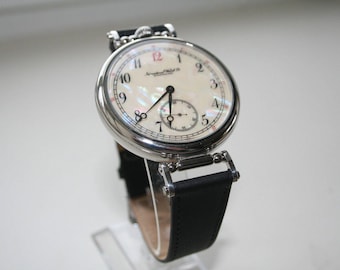 Relógio soviético russo MOLNIJA "IWC" "Schaffhausen" com mostrador réplica, novo, retrô, vintage, de bolso ou de pulso.